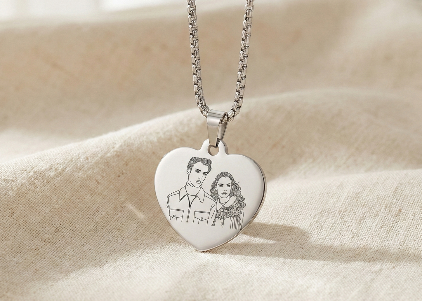 LE COLLIER CŒUR PORTRAIT ÉTERNEL - FEMME