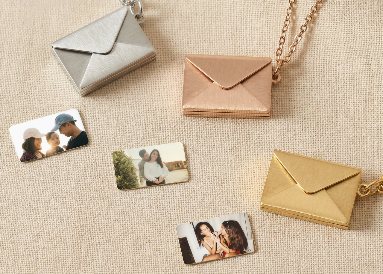 LE COLLIER LETTRE D'AMOUR PHOTO - FEMME